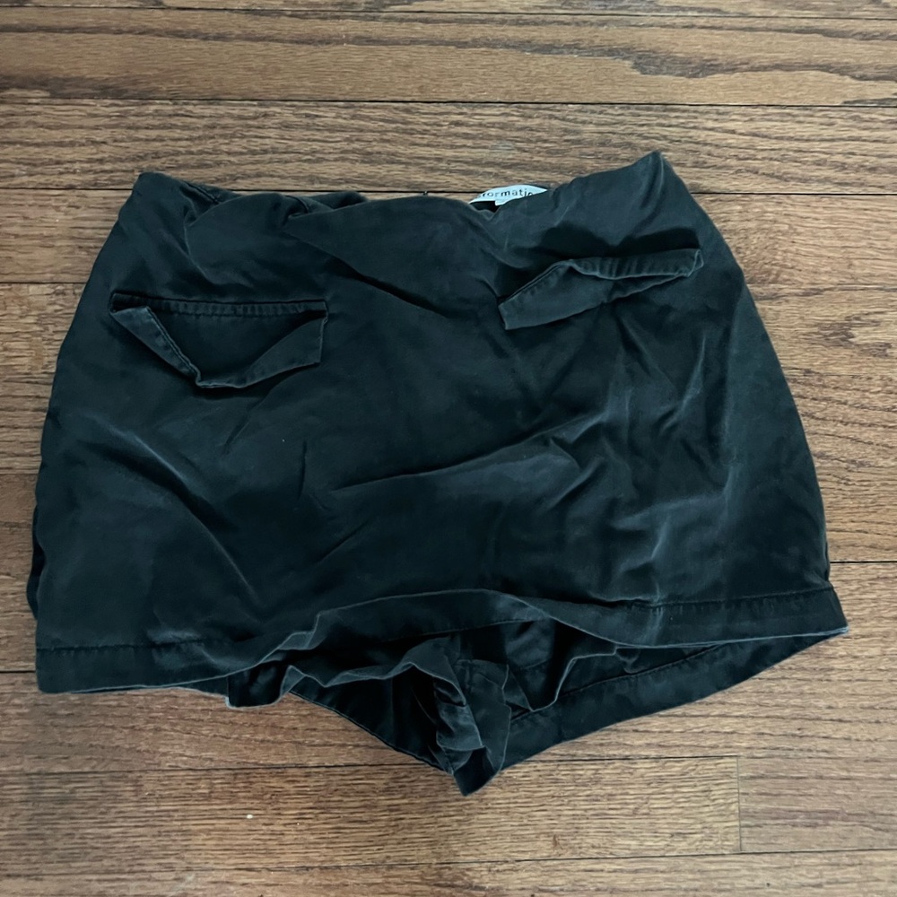 Reformation‎ Women's Distressed Black Skort with Faux Pockets size 4
